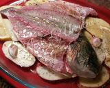 Foto del paso 3 de la receta: Dorada al horno, con patatas y ajos