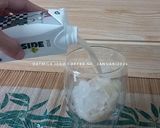 Foto langkah ke 4 dari resep Oatmilk Iced Coffee.