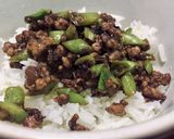 รูปขั้นตอนการทำที่ 2 ของ ข้าวคลุกหนำเลี้ยบหมูสับ