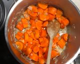 A picture of step 1 of Carrot & bean stew.