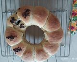 Foto langkah ke 6 dari resep Roti sobek (dough Pake skm).