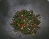 A picture of step 3 of वेज पुलाव (Veg Pulav).