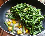 Foto langkah ke 3 dari resep Cah Kacang Panjang Bakso Tahu.