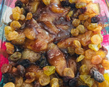 Foto del paso 4 de la receta: 🍐🍐PERAS 🍐 🍐 AL CARAMELO (con pasas de uva)🍇🍇