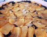 A picture of step 6 of Apple and Blood Sausage Tarte Tatin.