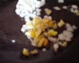 A picture of step 4 of Spicy hot and sour chicken soup.