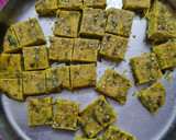 कोथमीर बडी(Kothimbir Vadi Recipe in hindi) रेसिपी चरण 3 फोटो