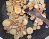 Foto langkah ke 1 dari resep Kentang sosis panggang.