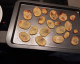 Foto del paso 3 de la receta: Dorada al pimentón y patatas asadas con mantequilla