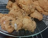 Foto langkah ke 3 dari resep Ayam Bumbu Korea (Ddak Gan Jeong).