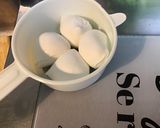 Une image de l'étape 2 de Feuilletés au pesto épicé maison, mozzarella di buffala et sésame.