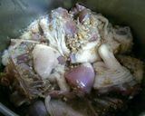 Hình bước làm 3 của món Vịt Kho Gừng