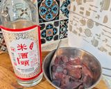 貝里斯辣醬配上台式豬肝拌菜的食譜步驟1照片