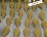 A picture of step 3 of Cone shape Cookie.