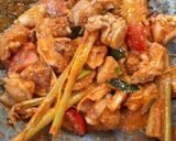 Foto langkah ke 5 dari resep Ayam woku manado (ayam kemangi).