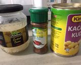 A picture of step 1 of Spicy Hummus.