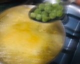 A picture of step 2 of Maggie with pea.