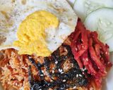 Foto langkah ke 3 dari resep Nasi Goreng Kimchi.