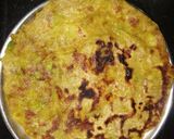 A picture of step 4 of Gobhi aloo ki sabji ka paratha.