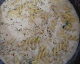 A picture of step 5 of Cheesy Pasta.