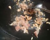 Foto langkah ke 2 dari resep Cah pakcoy ayam bawang.