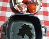 Une image de l'étape 3 de Filets d'agneau rôtis sur lit d'oignon, tomate et ail 🍴.