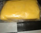 Foto langkah ke 2 dari resep Bolen Pisang Keju Coklat dengan korsvet.