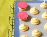 Foto langkah ke 4 dari resep Red Berries Choux Au Craquelin.