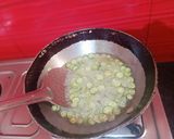 A picture of step 4 of Tindora (little gourd) with potato and tomato.