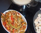 Foto del paso 3 de la receta: Fideos de arroz con verduras y gambas