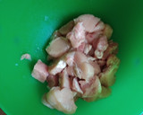 Foto del paso 1 de la receta: Magro de cerdo y pollo en salsa