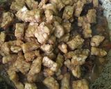 Foto langkah ke 7 dari resep Oseng pedas kerang Dara dan tempe.