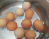 Foto del paso 1 de la receta: Huevos rellenos