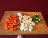 Foto del paso 1 de la receta: Levanta muerto o caldo de pollo