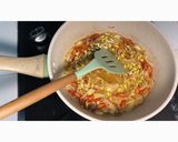 Foto langkah ke 5 dari resep Tumis mini baso campur.