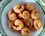 Foto langkah ke 1 dari resep Udang goreng tepung saus asam manis.