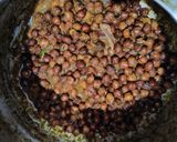 A picture of step 4 of Bihari Style Chana Ghugni.