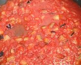 A picture of step 3 of Spicy aubergine spaghetti.