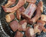 A picture of step 2 of Pork ribs soup.