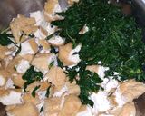 Foto langkah ke 2 dari resep Sayur tahu+ daun singkong+ teri.