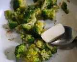 Foto del paso 5 de la receta: Fideos 3 colores con brócoli