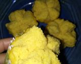 Foto langkah ke 5 dari resep Bolkus jagung manis Mekar versi ke 2.