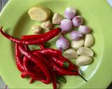 Foto langkah ke 1 dari resep Ayam rica pedas.