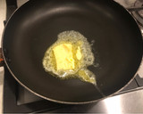 Foto del paso 5 de la receta: Tortilla de tallarines con queso