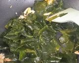 Foto langkah ke 6 dari resep Sup Rumput Laut / Miyeokguk.