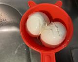 Une image de l'étape 10 de Salade de betteraves rouges aux deux tomates, oignon rouge et mozzarella.