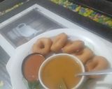 A picture of step 2 of Rice mendu Vada.
