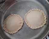 Foto del paso 4 de la receta: Tartita rellena de atún, arvejas, zapallito, zanahoria y queso