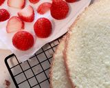 Foto langkah ke 8 dari resep Strawberry Shortcake | Strawberry Fresh Cream Cake.