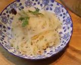 A picture of step 8 of Classic Thai Glass Noodle Salad (Yum Woon Sen) with Crispy Toppings.
